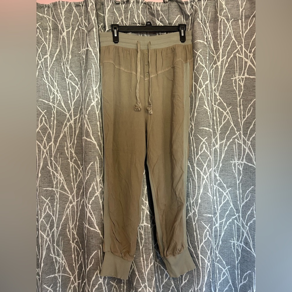FP Movement Women’s Green/Tan Jogger Pants size Large - Picture 1 of 5